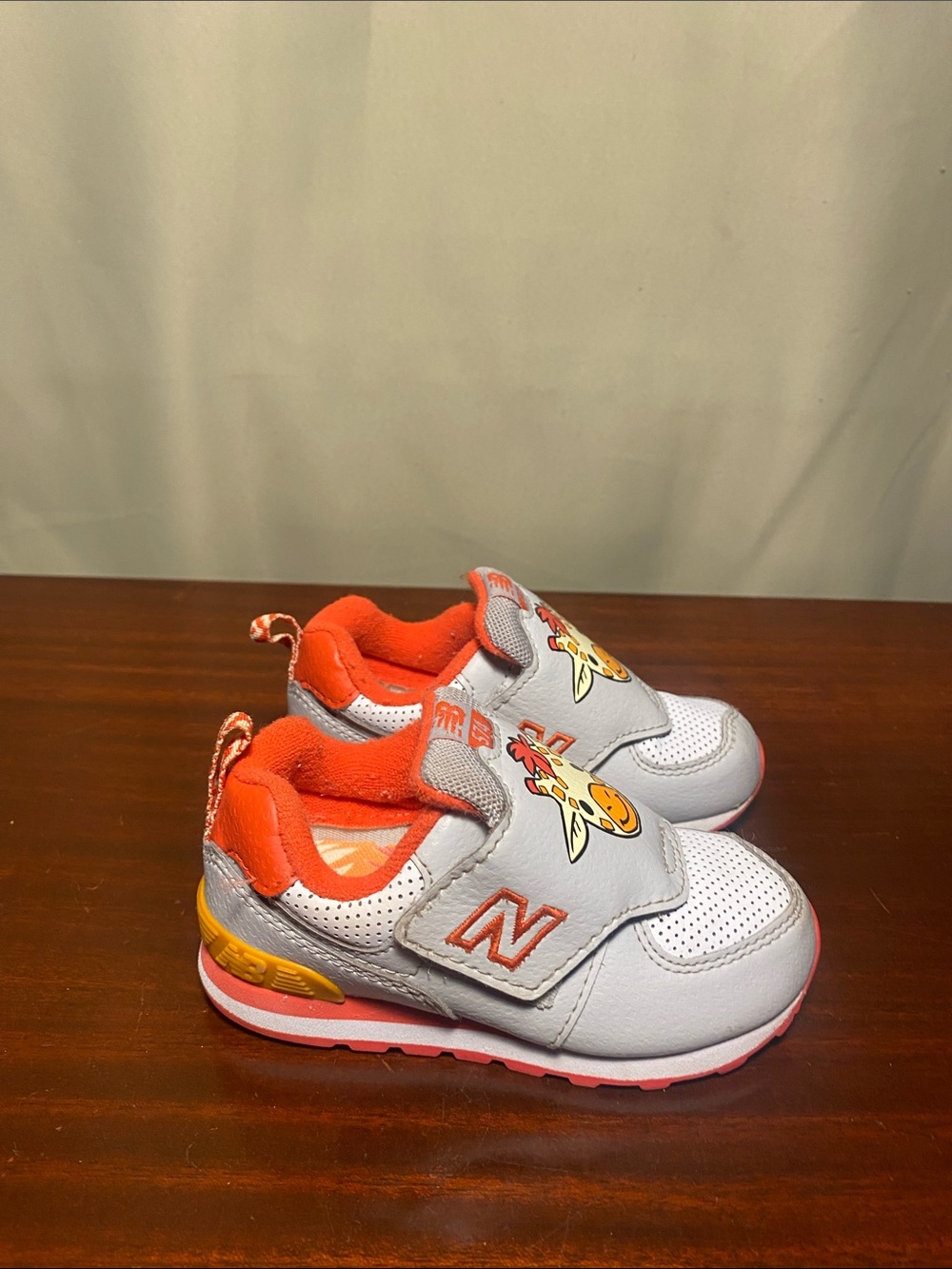 New Balance 574 Giraffe Grey Velcro Mesh sneakers size 7